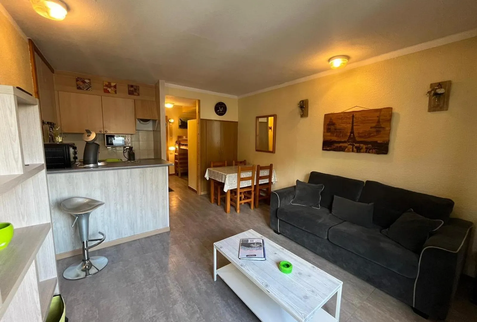 Immodelpas Lake Placid Sant Joan de Caselles Appartement